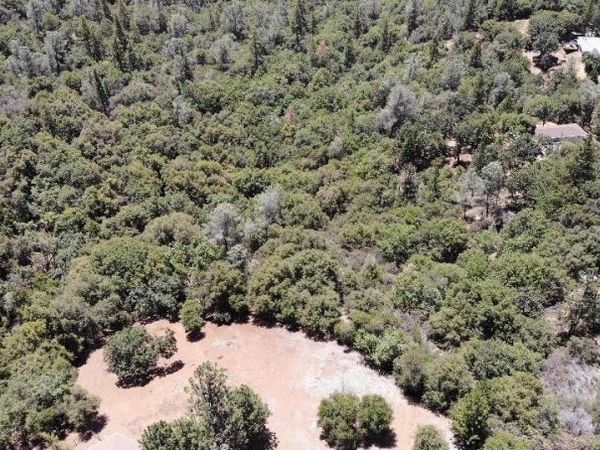Bowman Rd, Pine Grove, CA 95665