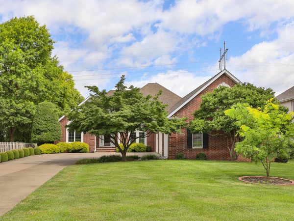 3331 E Fox Grape Street , Springfield, MO 65804
