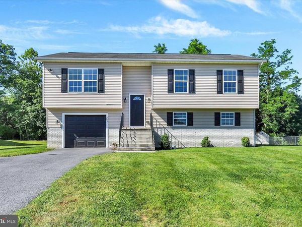 207 PIKE COURT, SHIPPENSBURG, PA 17257