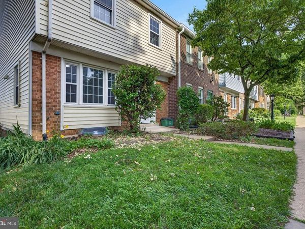 19 BIG ACRE SQUARE, Unit 20-1, GAITHERSBURG, MD 20878