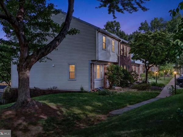 19 BIG ACRE SQUARE, Unit 20-1, GAITHERSBURG, MD 20878