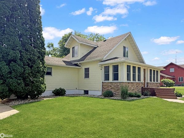 117 Linde Avenue, Dumont, IA 50625