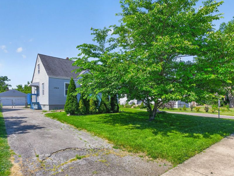 1765 Huy Road, Columbus, OH 43224 Photo 2