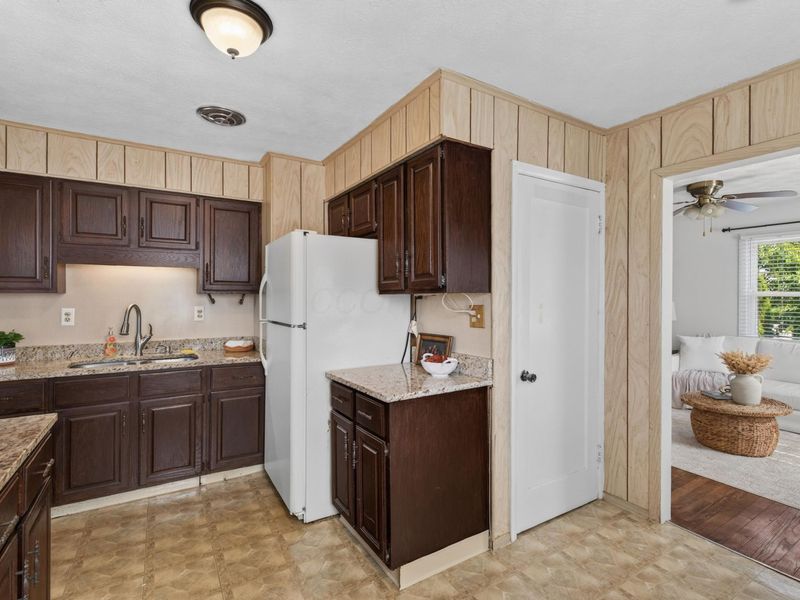 1765 Huy Road, Columbus, OH 43224 Photo 9