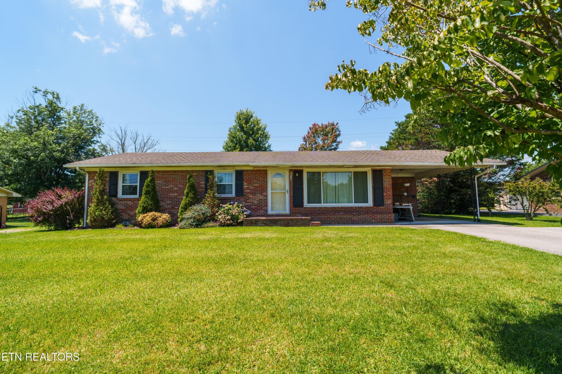 885 Southgate Drive, Cookeville, TN 38501 Main Photo