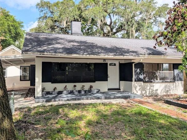 8206 N 19TH STREET, TAMPA, FL 33604