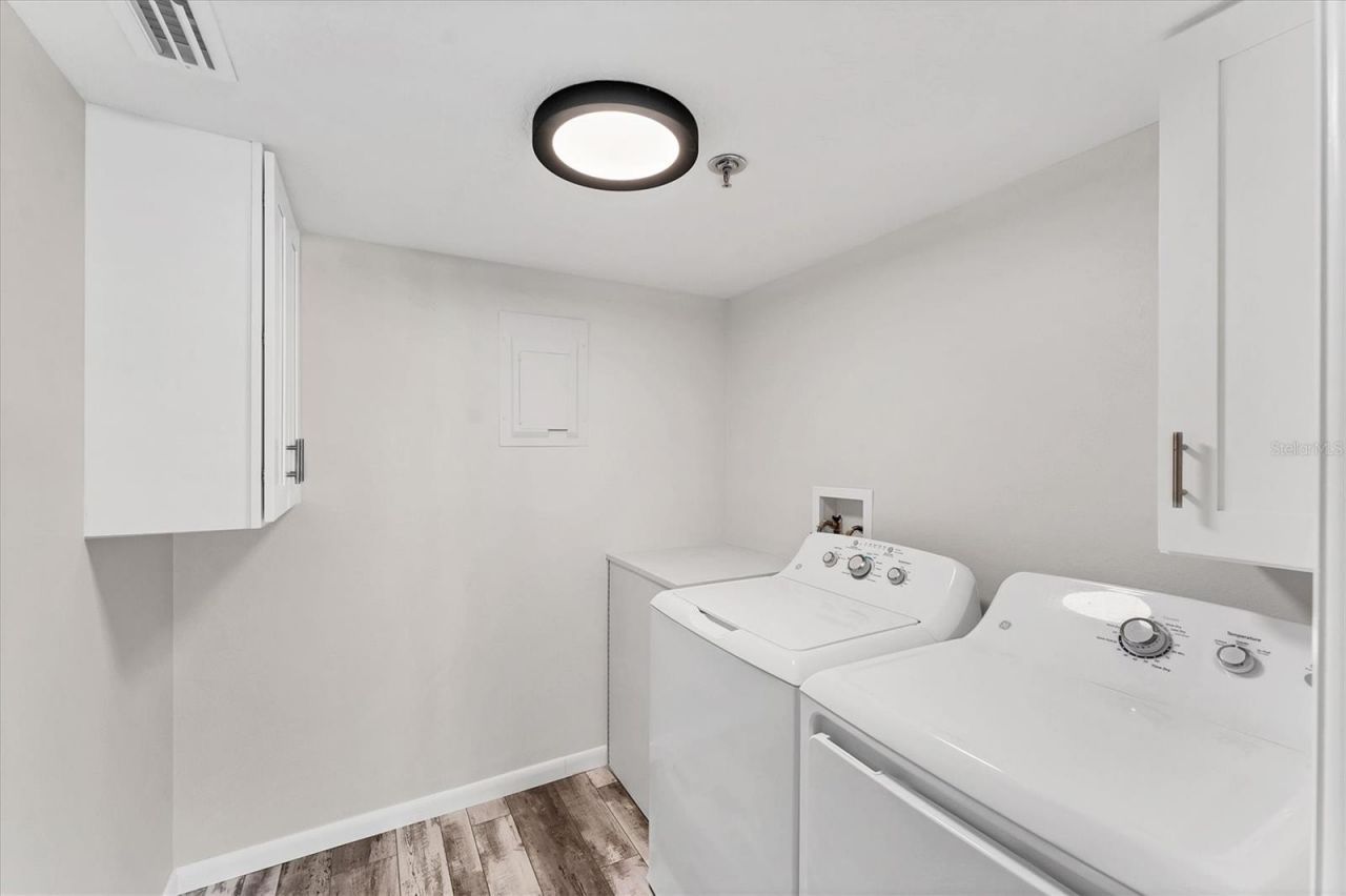 4530 Pinebrook Circle , Unit 208, Bradenton, FL 34209 Photo