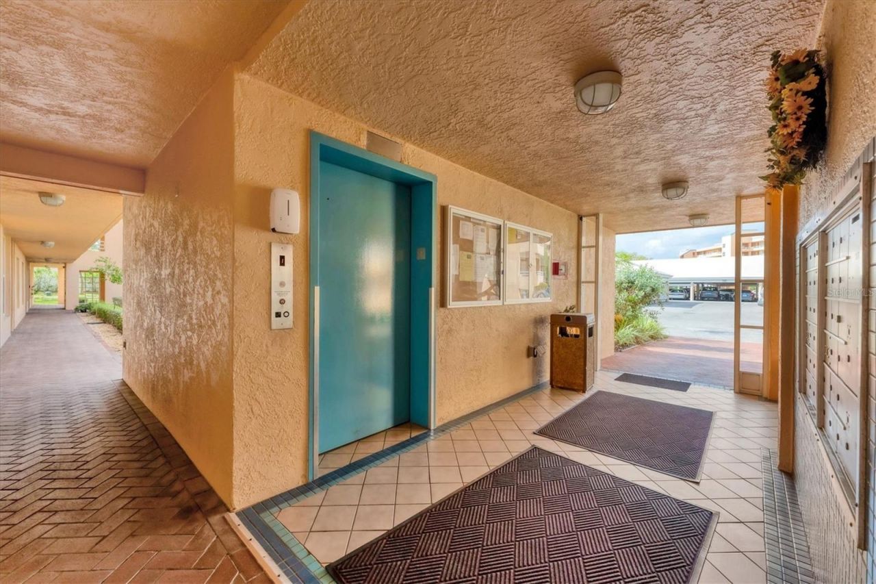 4530 Pinebrook Circle , Unit 208, Bradenton, FL 34209 Photo