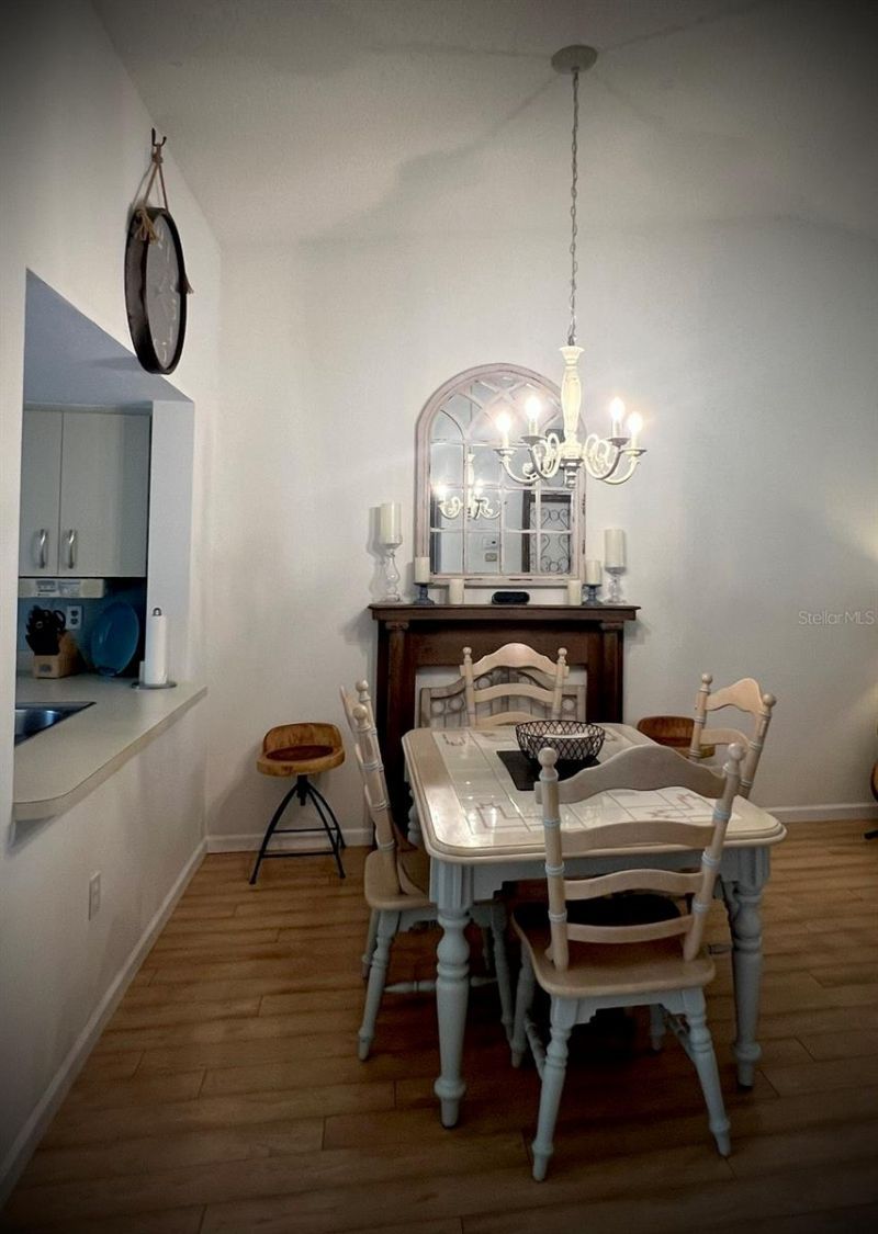 4606 Weybridge, Unit 26, Sarasota, FL 34235 Photo
