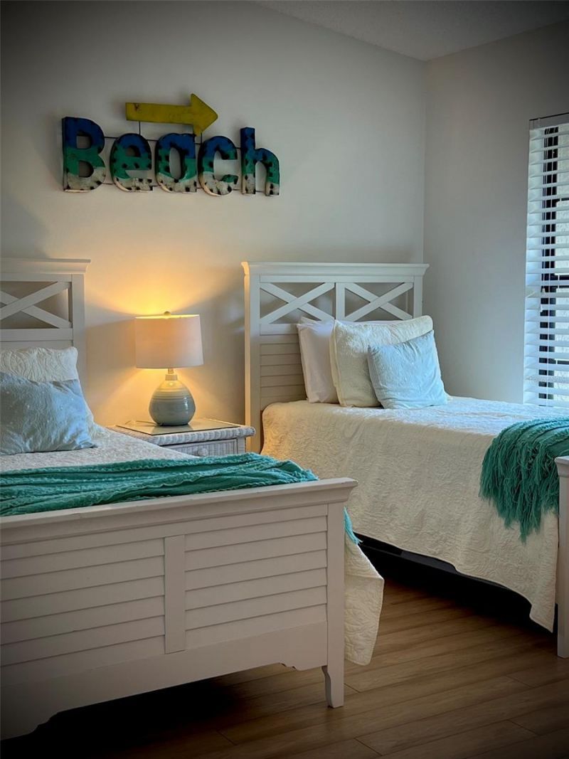 4606 Weybridge, Unit 26, Sarasota, FL 34235 Photo