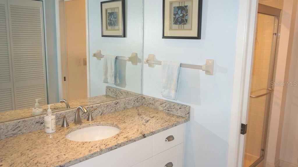 4606 Weybridge, Unit 26, Sarasota, FL 34235 Photo