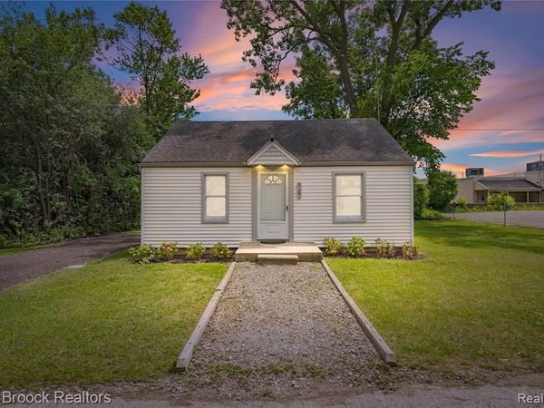 31291 Rexwood Street, Farmington Hills, MI 48334