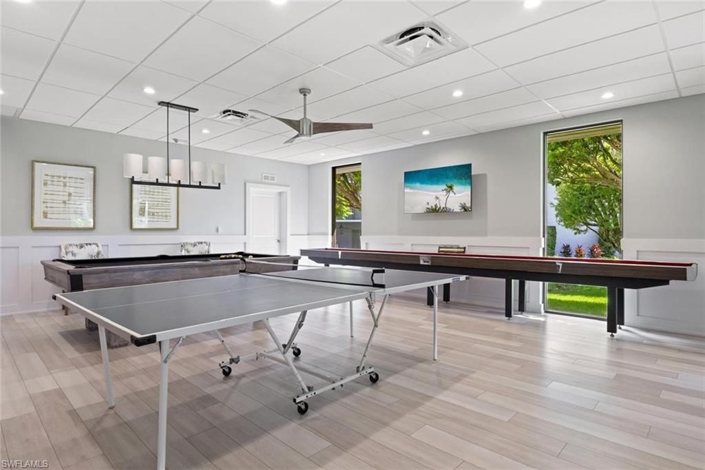 555 Park Shore Dr , Unit B302, Naples, FL 34103 Photo