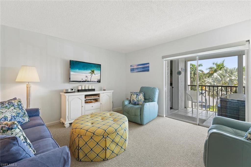 555 Park Shore Dr , Unit B302, Naples, FL 34103 Photo