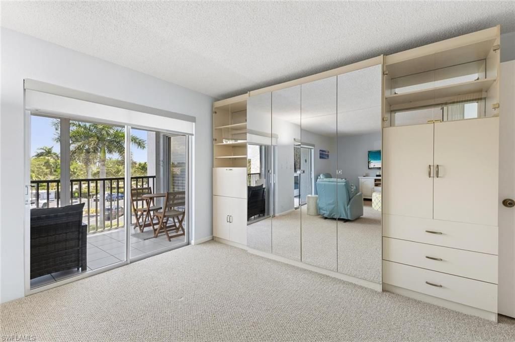 555 Park Shore Dr , Unit B302, Naples, FL 34103 Photo