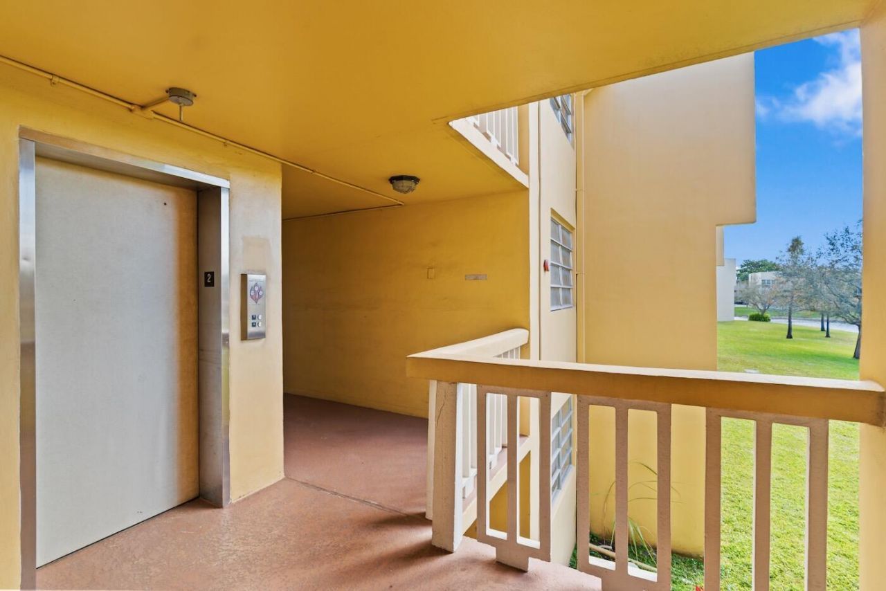 6020 NW 64th Avenue, Unit 208, Tamarac, FL 33319 Photo