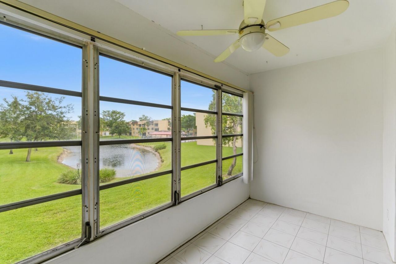 6020 NW 64th Avenue, Unit 208, Tamarac, FL 33319 Photo