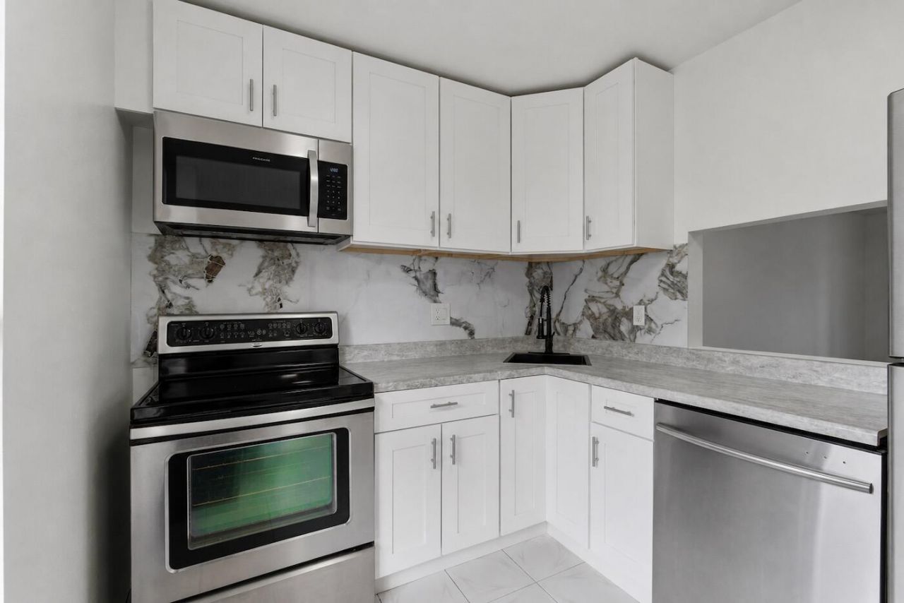 6020 NW 64th Avenue, Unit 208, Tamarac, FL 33319 Photo