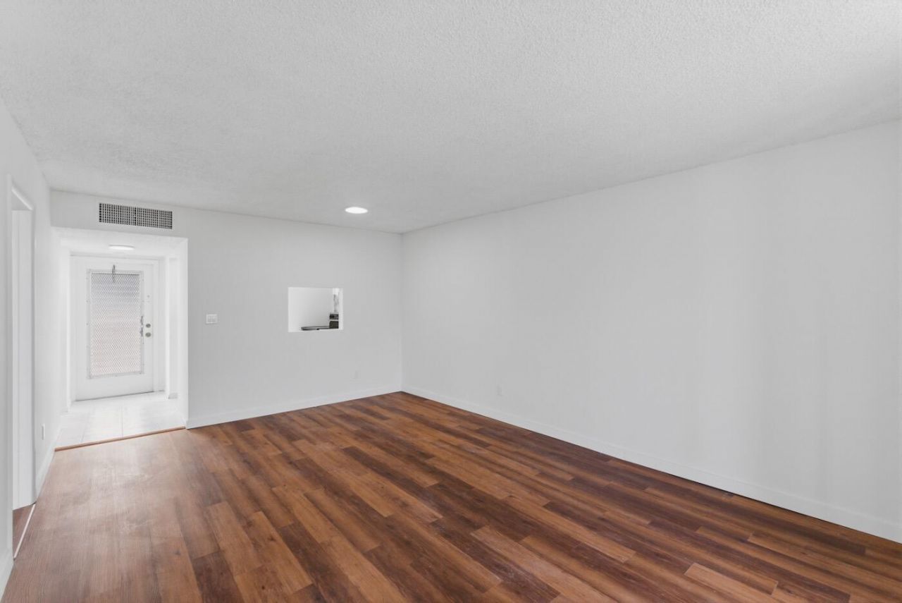 6020 NW 64th Avenue, Unit 208, Tamarac, FL 33319 Photo