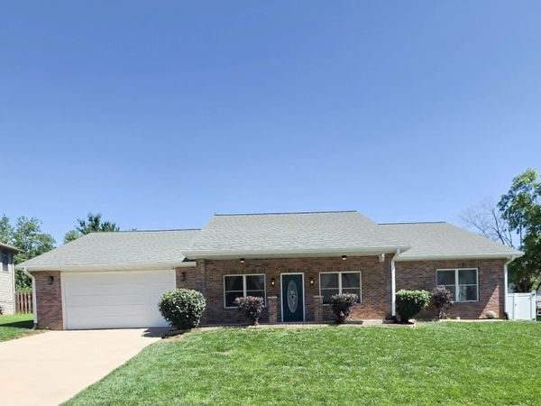 5437 Watchtower Drive, Quincy, IL 62305
