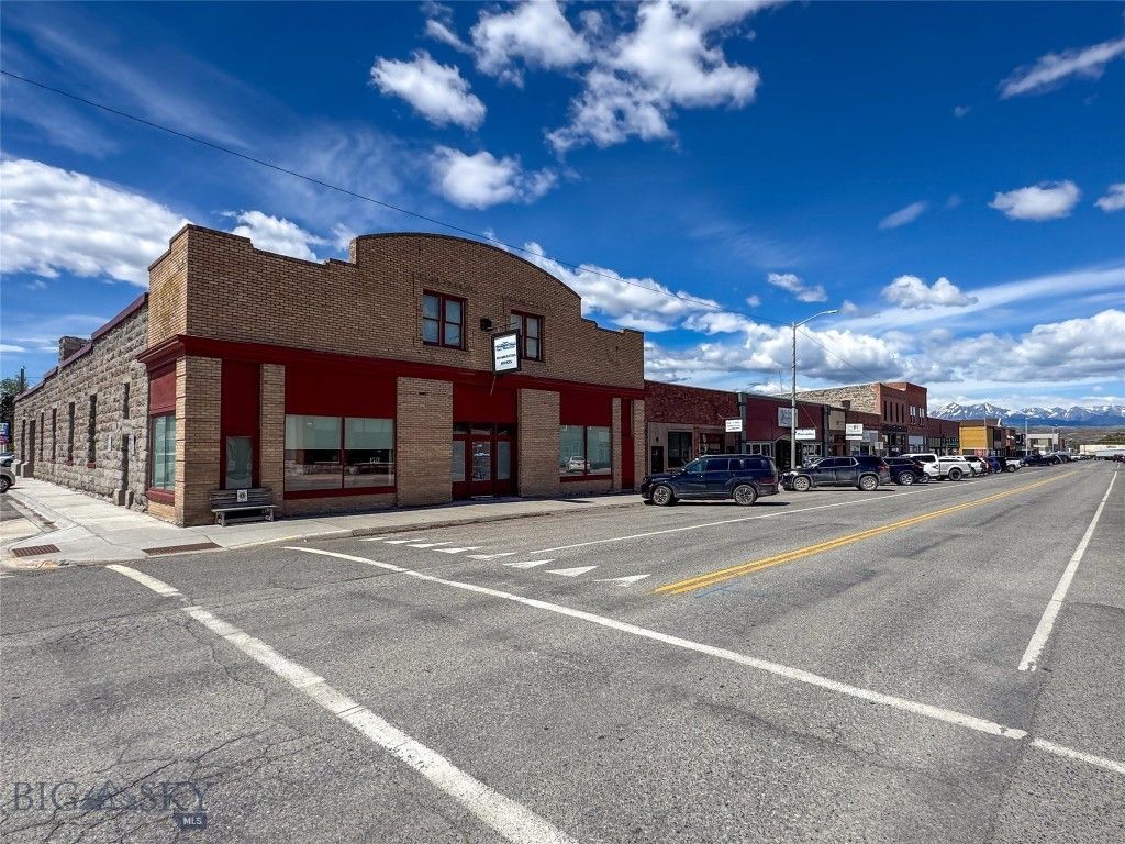 236 Mcleod , Big Timber, MT 59011 Main Photo