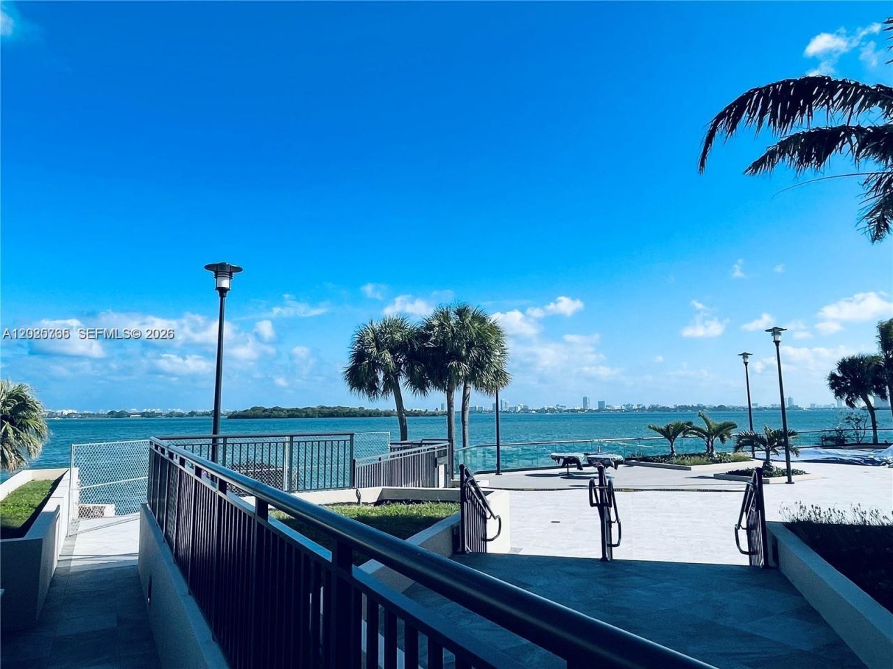 11111 Biscayne Blvd , Unit 17D, Miami, FL 33181 Photo