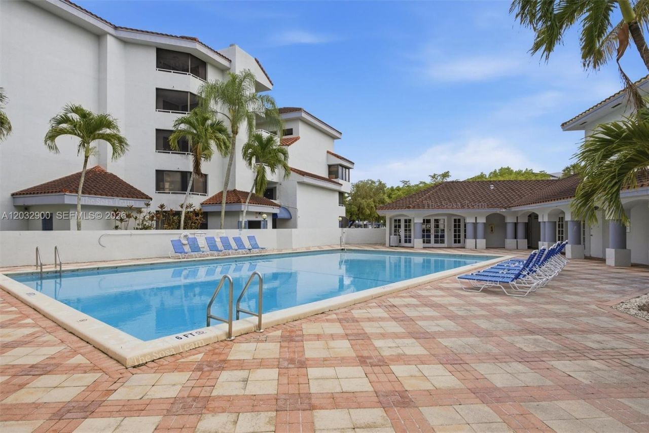 8335 SW 152nd Ave , Unit B-411, Miami, FL 33193 Photo
