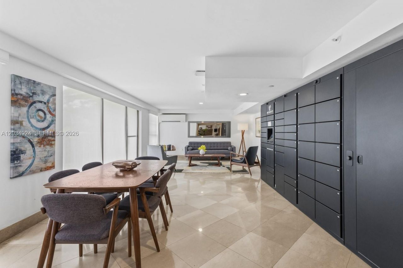575 Crandon Blvd, Unit 413, Key Biscayne, FL 33149 Photo