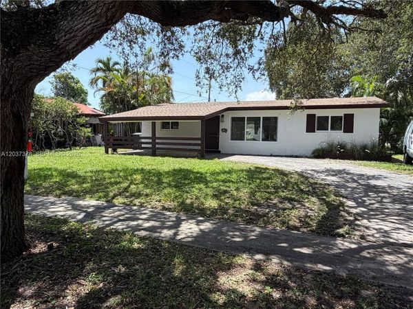 6570 Liberty St, Hollywood, FL 33024