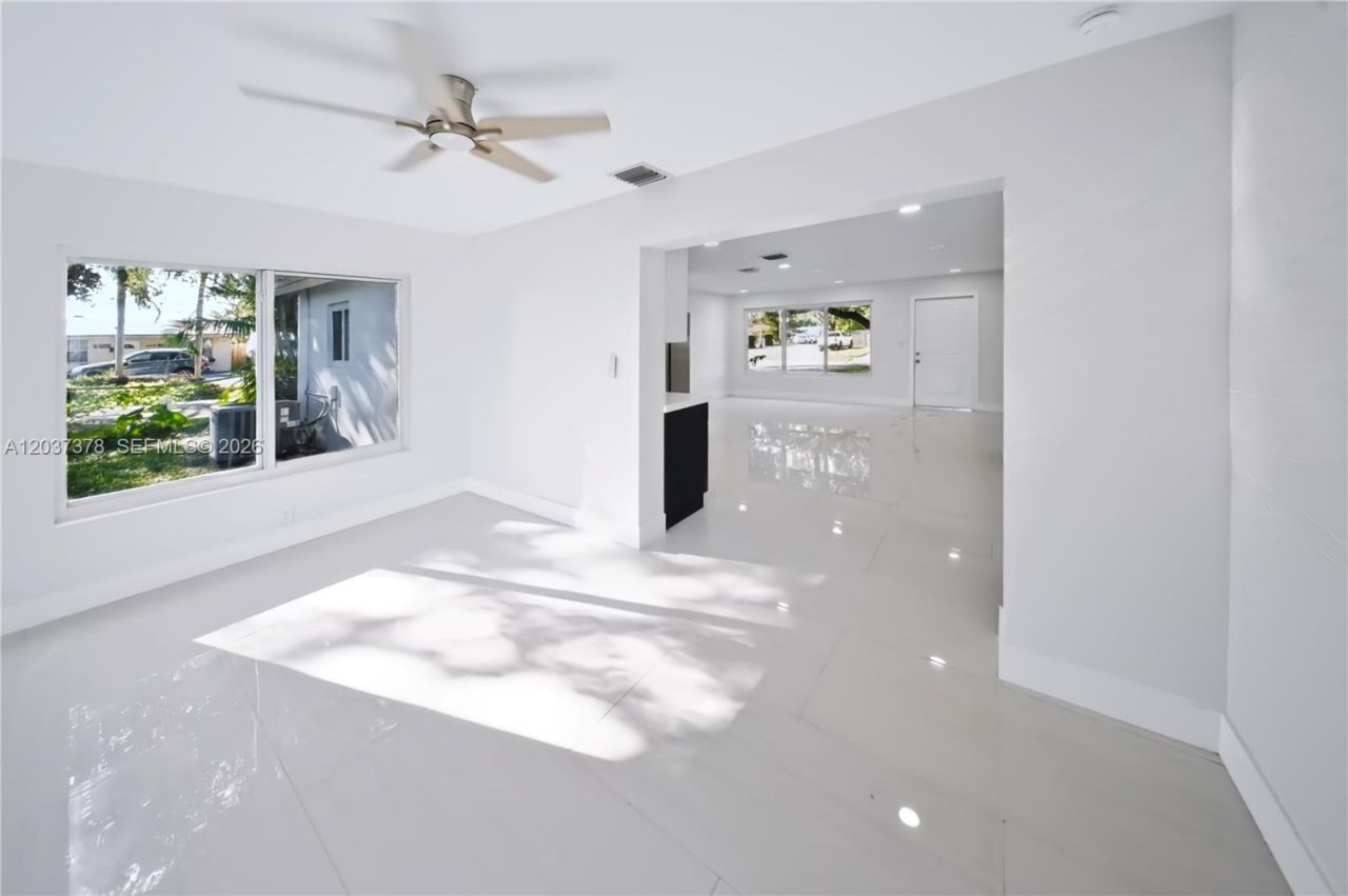 6570 Liberty St, Hollywood, FL 33024 Photo