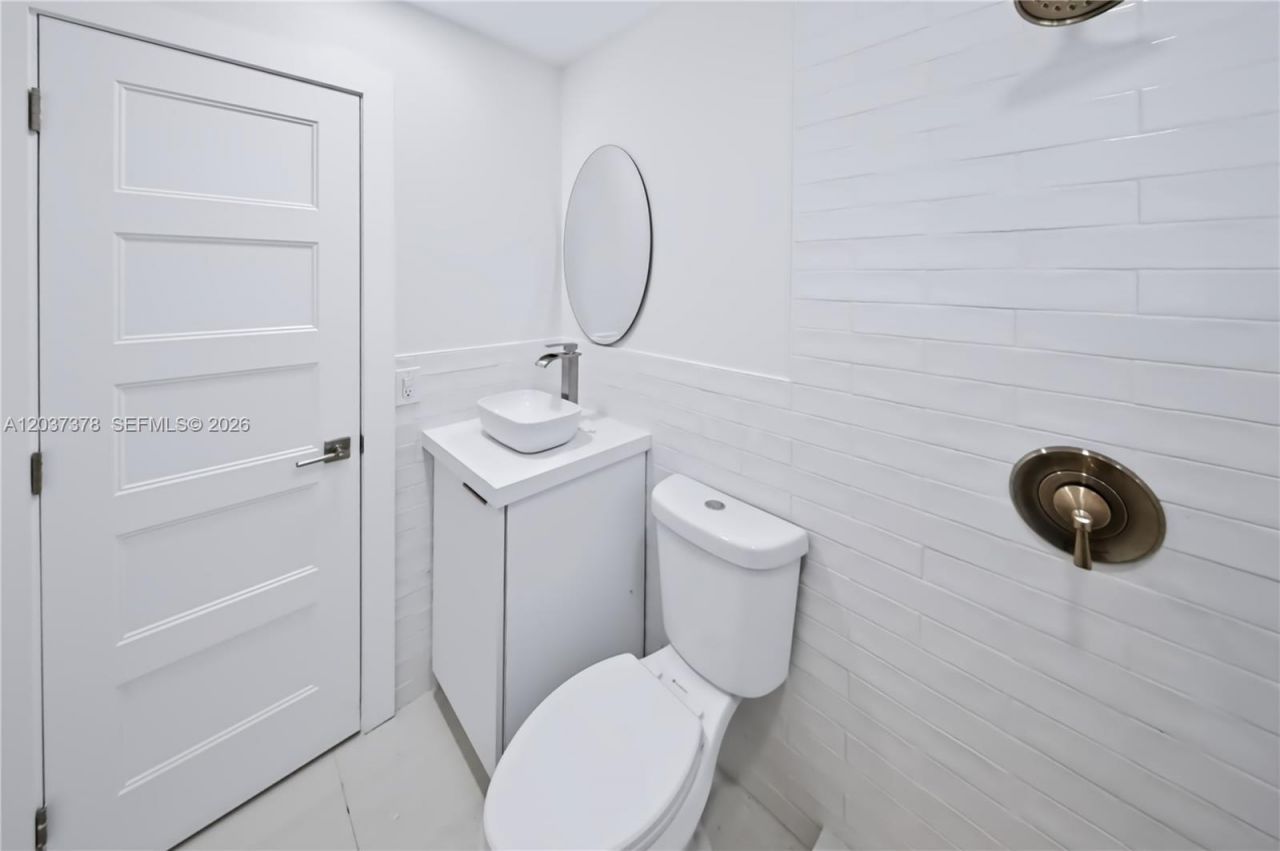 6570 Liberty St, Hollywood, FL 33024 Photo