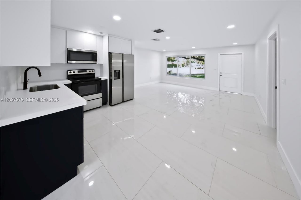 6570 Liberty St, Hollywood, FL 33024 Photo