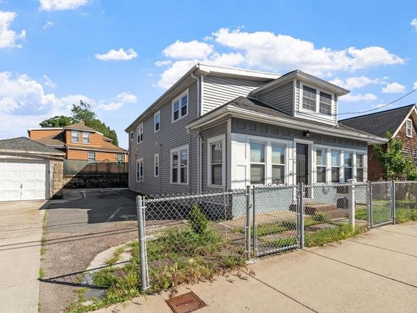 176 Washington St, Dedham, MA 02026