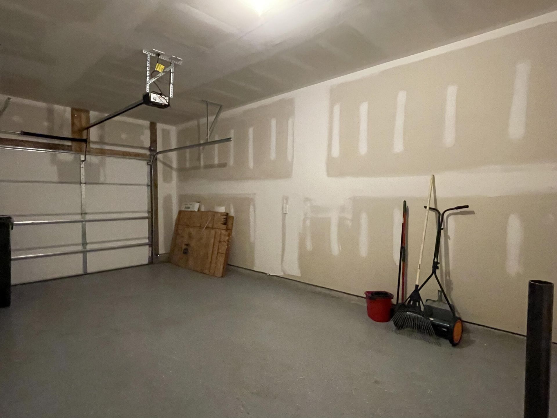 8040 Reagan Way Photo 22