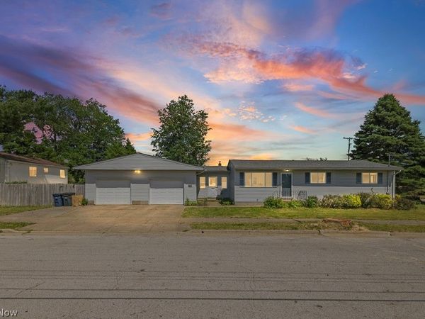 611 Herbert Road, Akron, OH 44312