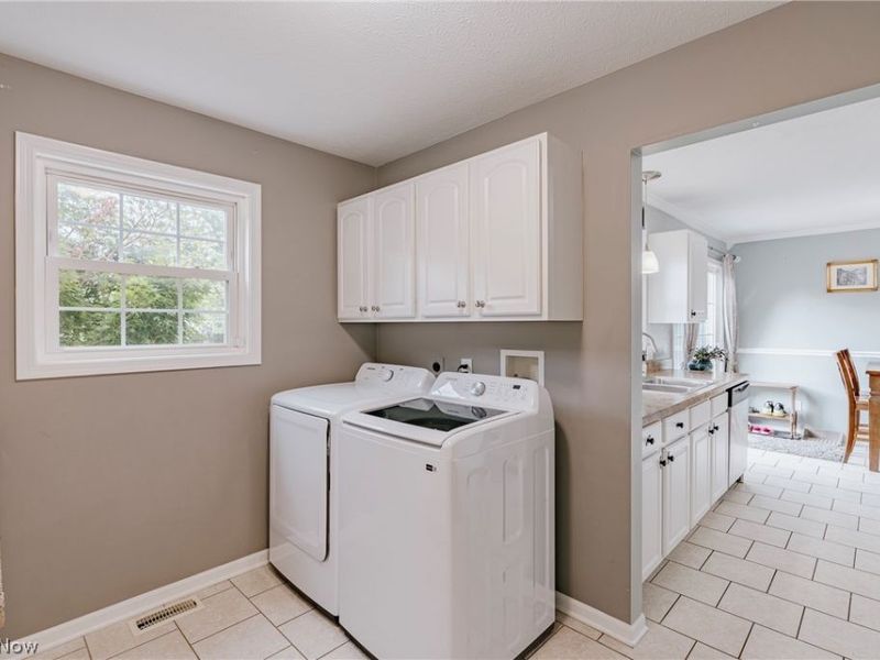34112 Lake Shore Boulevard , Lakeline, OH 44095 Photo 10