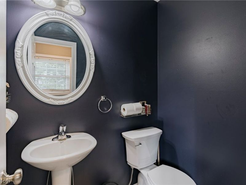 34112 Lake Shore Boulevard , Lakeline, OH 44095 Photo 12