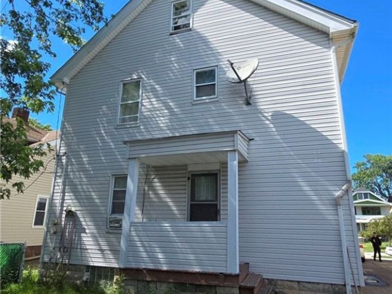 10215 Adelaide Avenue, Cleveland, OH 44111 Photo 5
