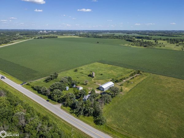 13187 300th Street, Mason City, IA 50401