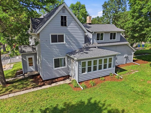 402-404 S Main Street, Deerfield, WI 53531