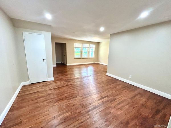 229 Artist Lake Drive , Middle Island, NY 11953