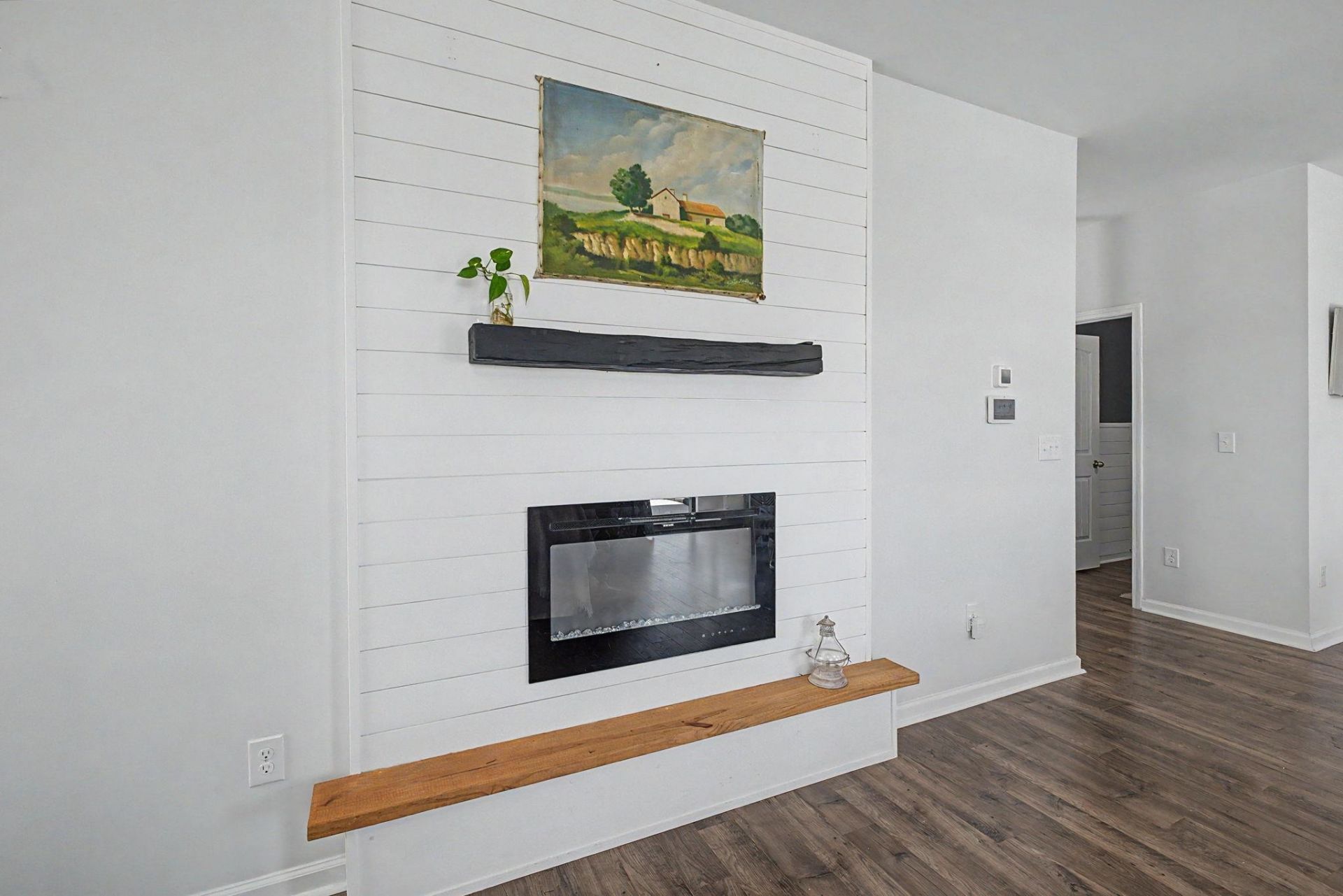 1084 Maxwell Dr. Photo 13