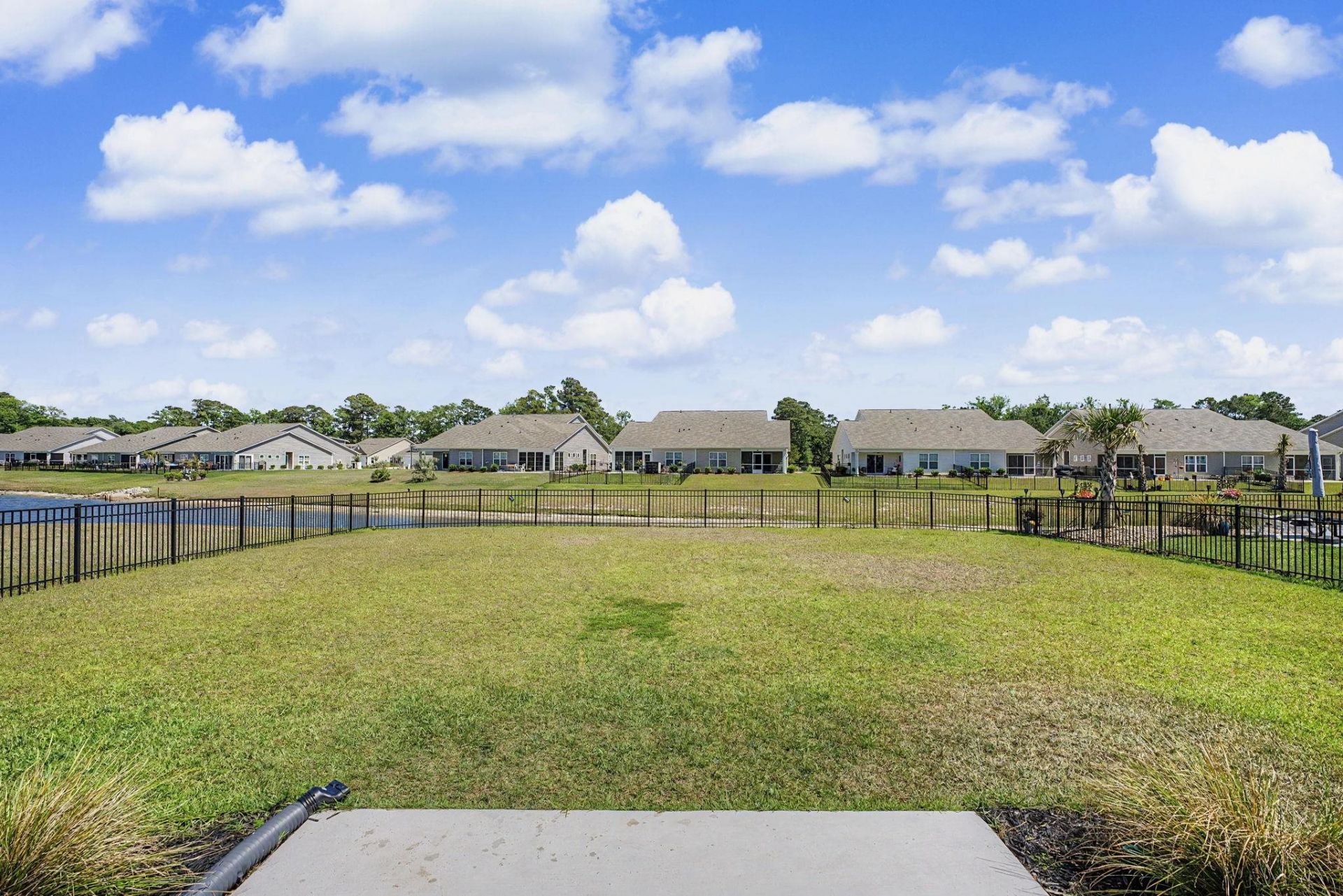 1084 Maxwell Dr. Photo 18