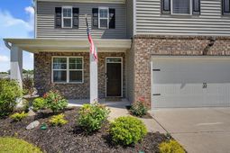 1084 Maxwell Dr. photo 4