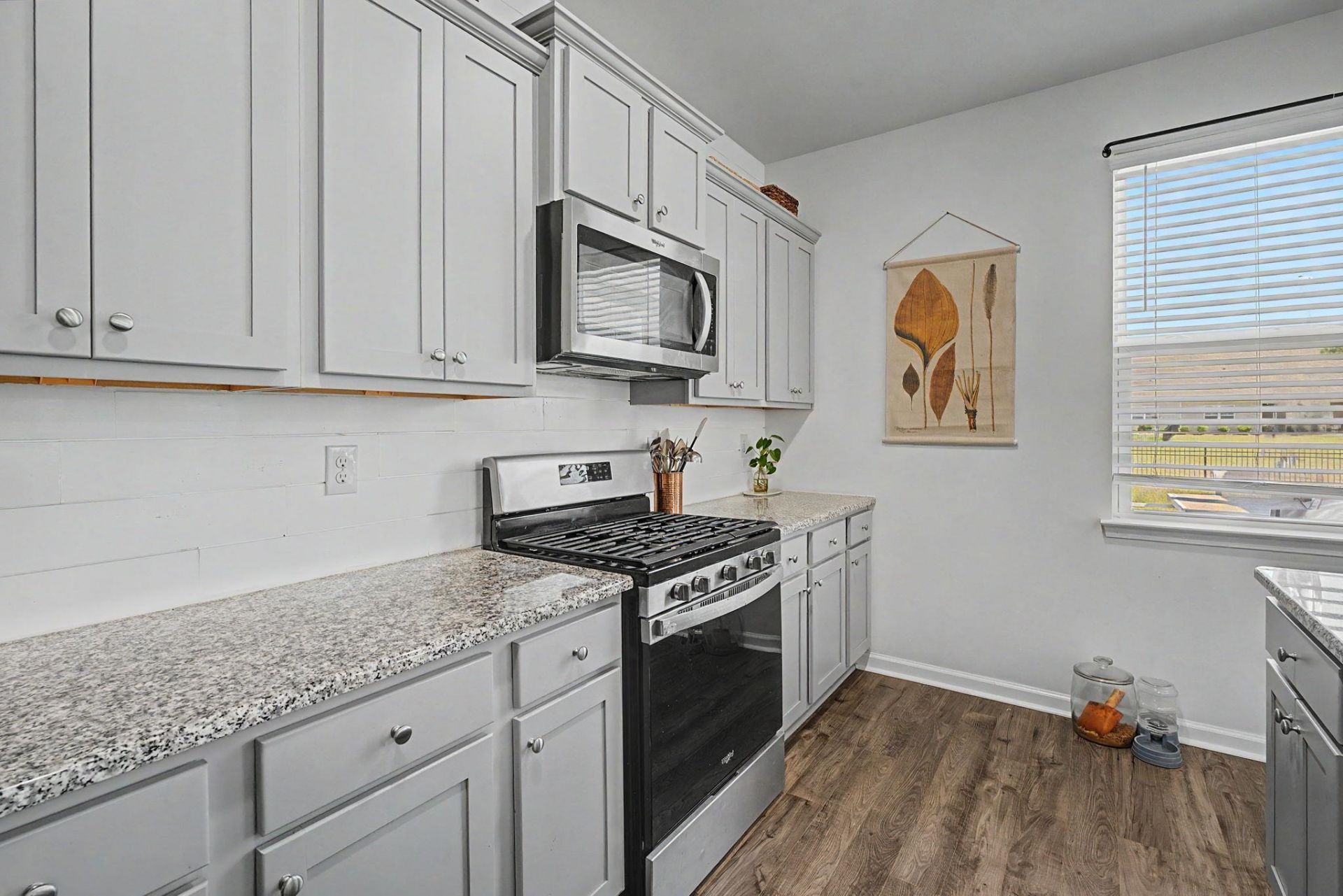 1084 Maxwell Dr. Photo 22