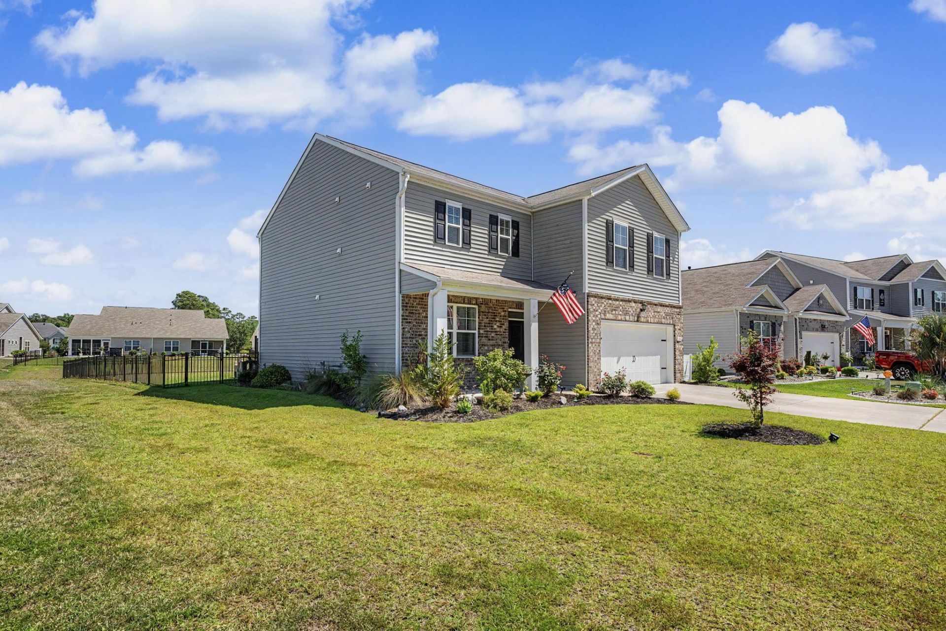 1084 Maxwell Dr. Photo 5