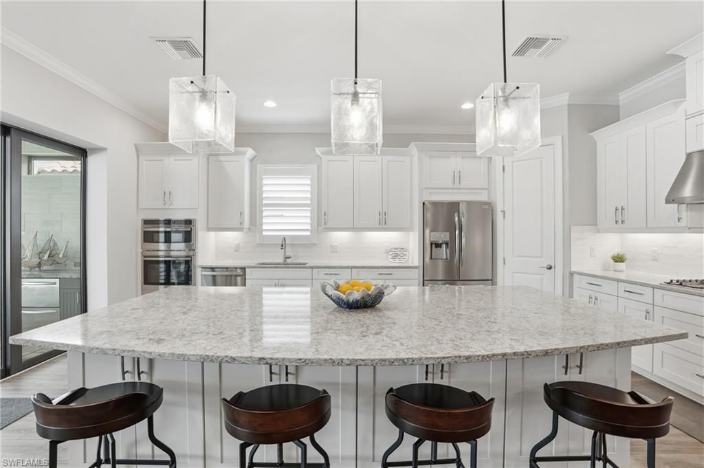 9525 Montelanico Loop , Naples, FL 34119 Photo