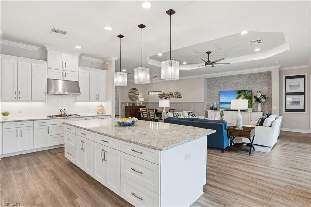 9525 Montelanico Loop , Naples, FL 34119 Photo