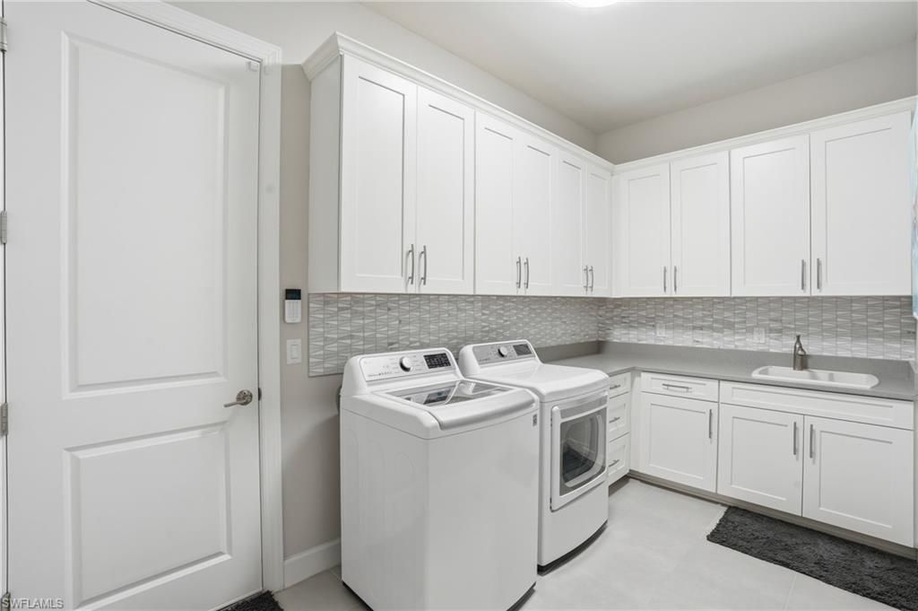 9525 Montelanico Loop , Naples, FL 34119 Photo