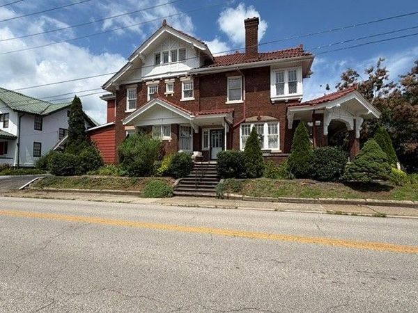 1599 Quarrier Street, Unit A, Charleston, WV 25311